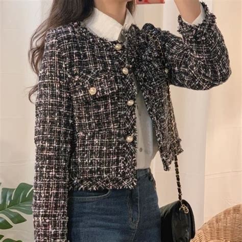 Veste en tweed à ceinture et col graphique 